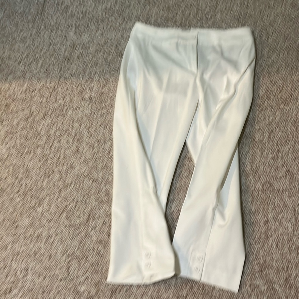 Talbots size 8p white capris nwt